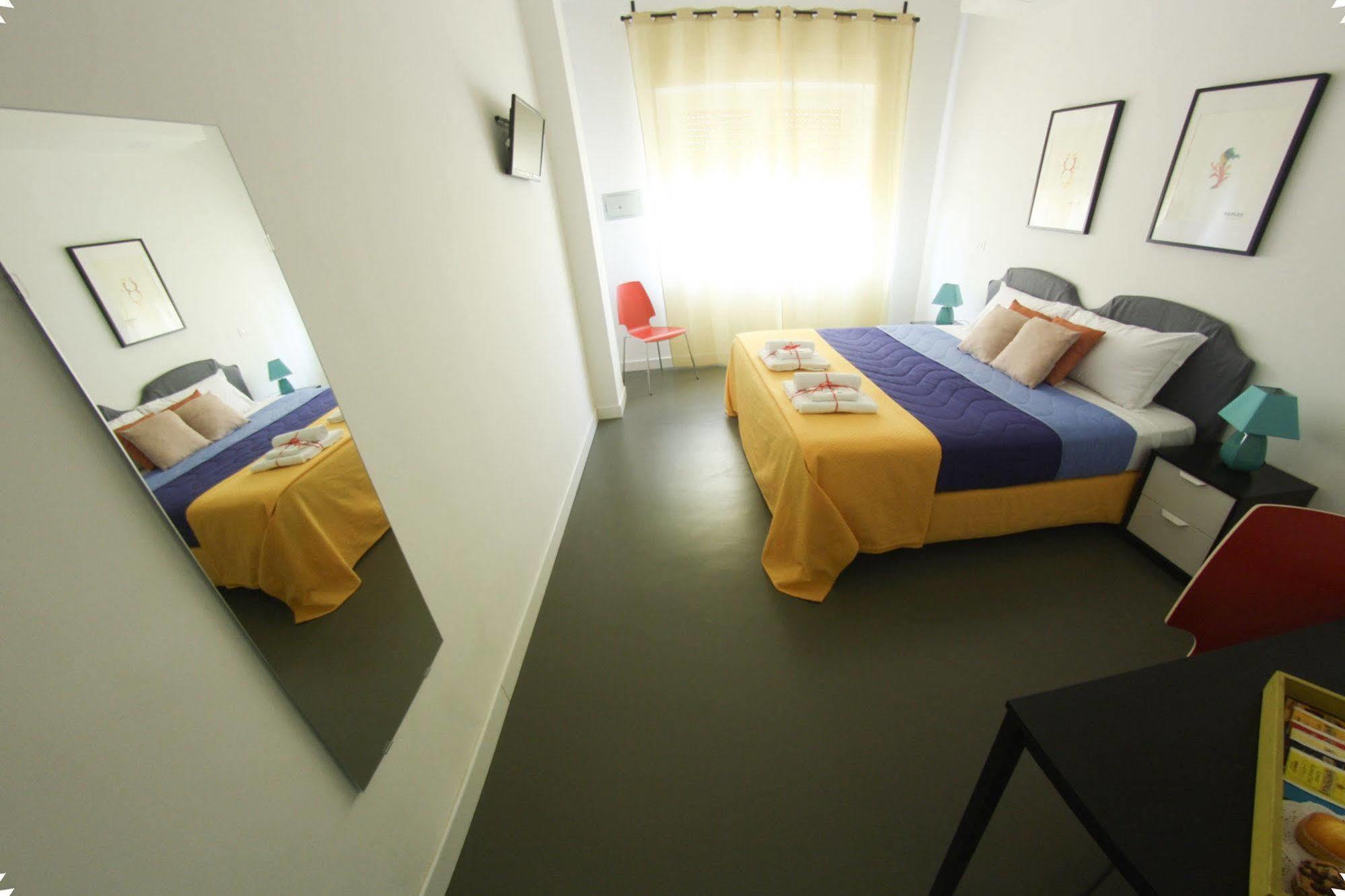 B&B Sirena Partenope เนเปิลส์ ภายนอก รูปภาพ